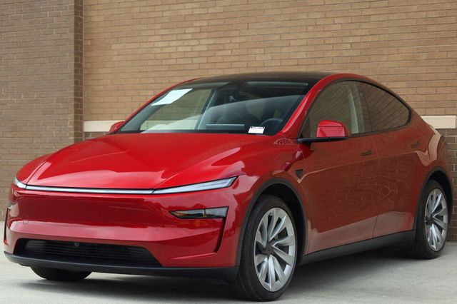 2026 Tesla Model Y Long Range Launch Series - 23087809 - 4