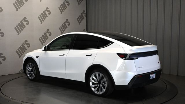 2026 Tesla Model Y Long Range Launch Series AWD - 23088894 - 6
