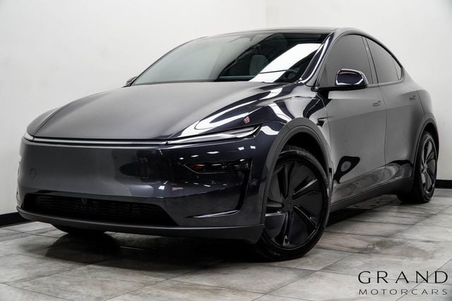 2026 Tesla New Model Y Long Range's photo