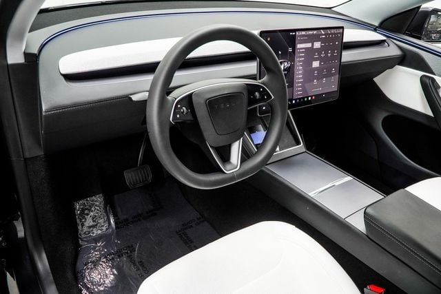 2026 Tesla Model Y Long Range Launch Series AWD - 22953623 - 9