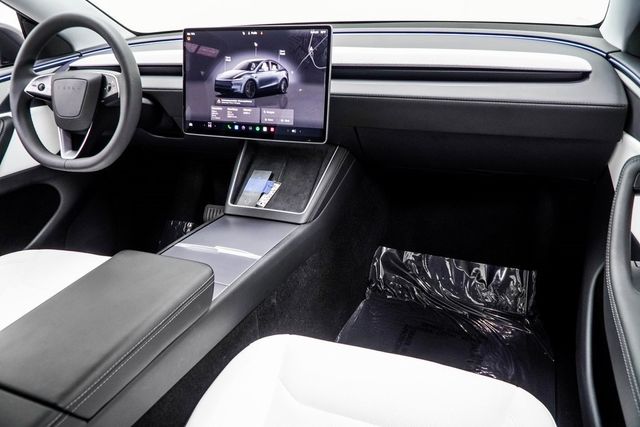 2026 Tesla Model Y Long Range Launch Series AWD - 22953623 - 11