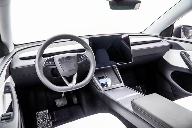 2026 Tesla Model Y Long Range Launch Series AWD - 22953623 - 4