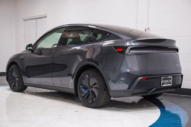 2026 Tesla Model Y Long Range Launch Series AWD - 22953298 - 28