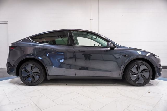 2026 Tesla Model Y Long Range Launch Series AWD - 22953298 - 30