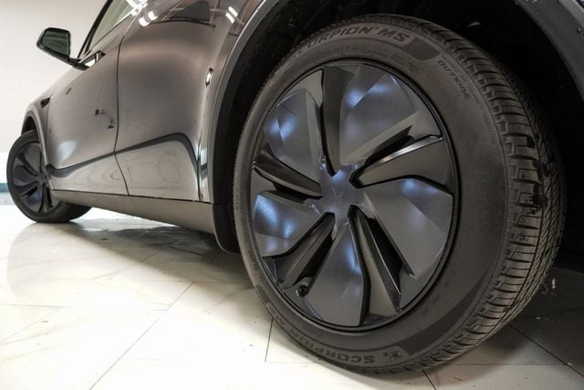 2026 Tesla Model Y Long Range Launch Series AWD - 22953298 - 31