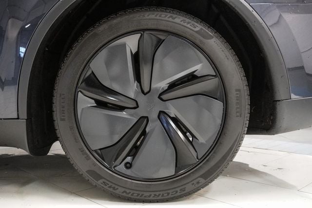 2026 Tesla Model Y Long Range Launch Series AWD - 22953298 - 32