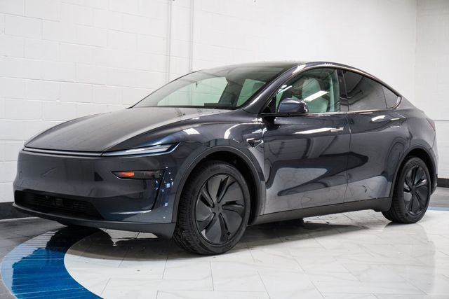2026 Tesla Model Y Long Range Launch Series AWD - 22953298 - 3