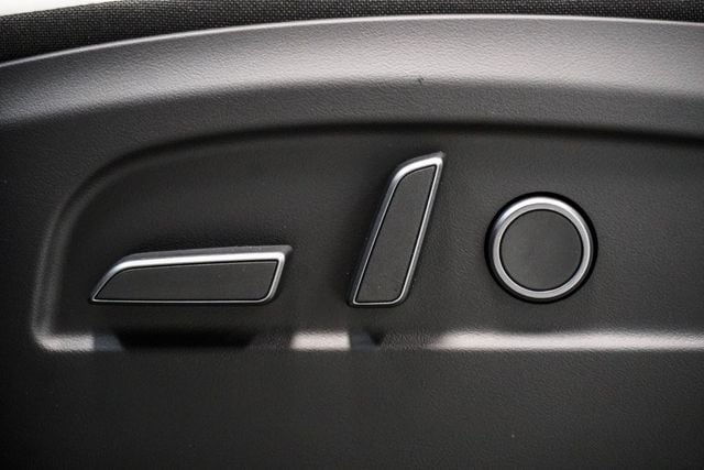 2026 Tesla Model Y Long Range Launch Series AWD - 22953298 - 6