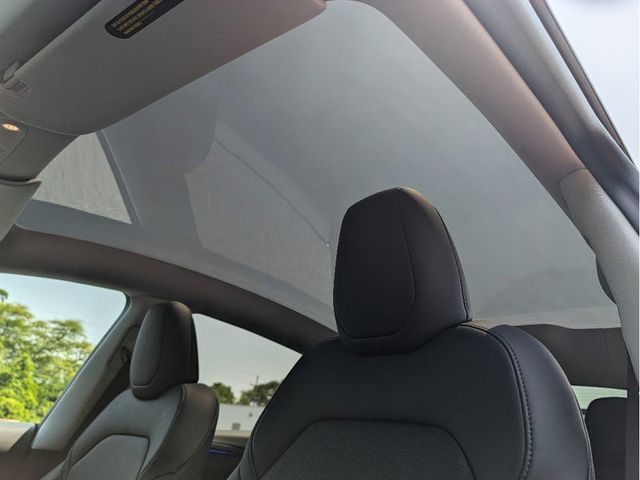 2026 Tesla Model Y Long Range Launch Series AWD - 23043529 - 15