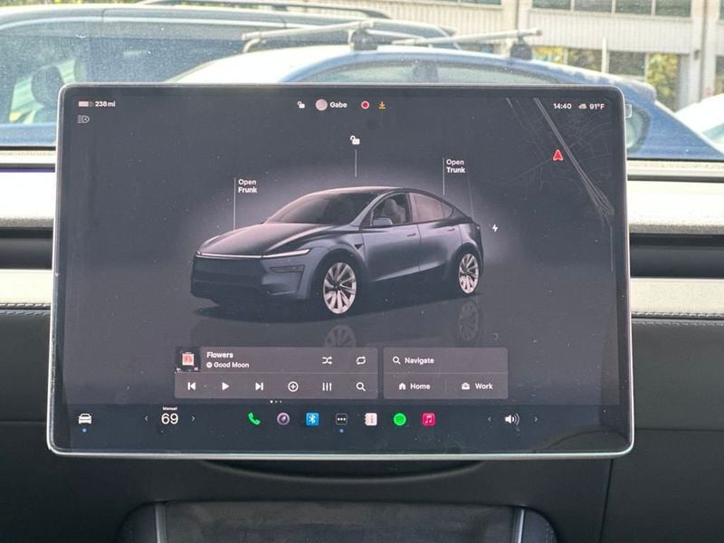 2026 Tesla Model Y Long Range photo 13