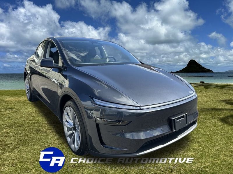 2026 Tesla Model Y Long Range photo 8