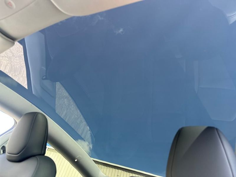 2026 Tesla Model Y Long Range RWD - 22951079 - 18