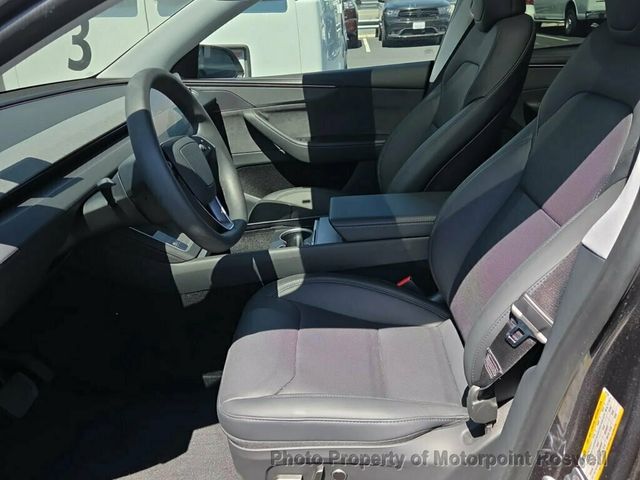 2026 Tesla Model Y Long Range RWD - 23053112 - 13