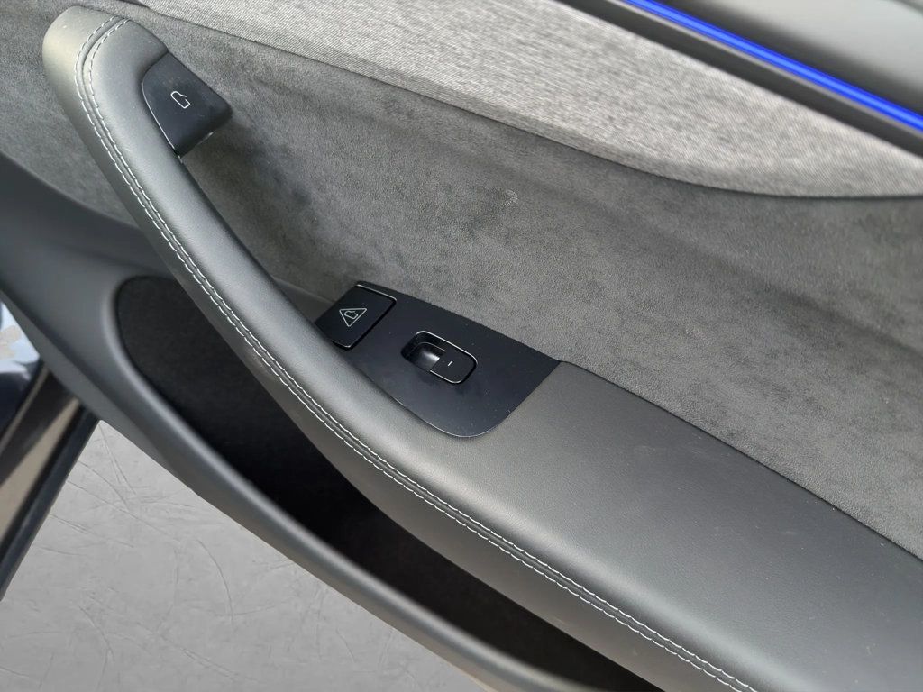 2026 Tesla Model Y Long Range RWD - 22972768 - 17