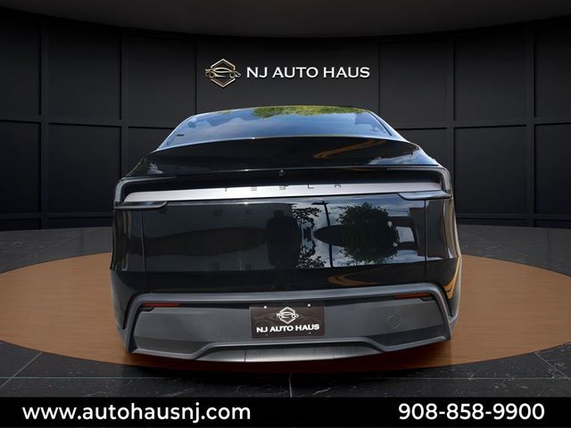 2026 Tesla Model Y Long Range RWD - 23063077 - 9