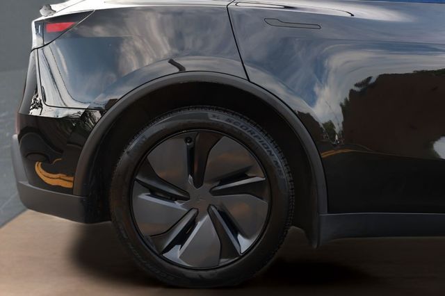 2026 Tesla Model Y Long Range RWD - 23063077 - 12