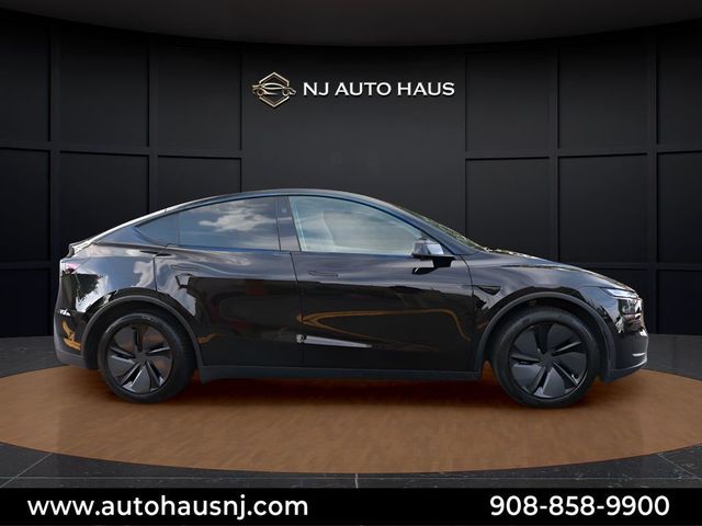 2026 Tesla Model Y Long Range RWD - 23063077 - 16