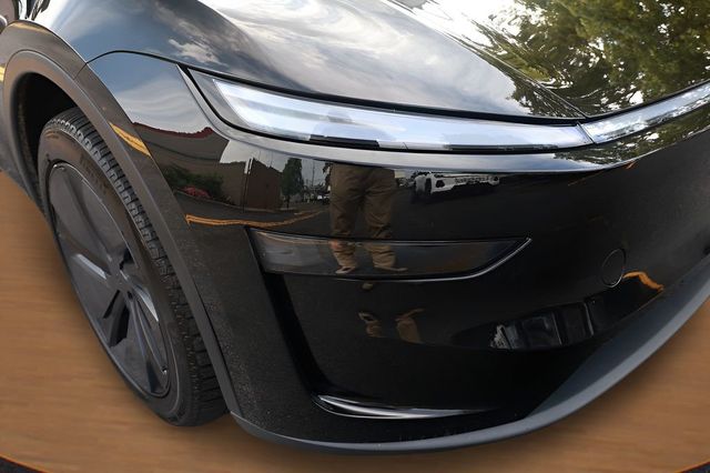 2026 Tesla Model Y Long Range RWD - 23063077 - 18