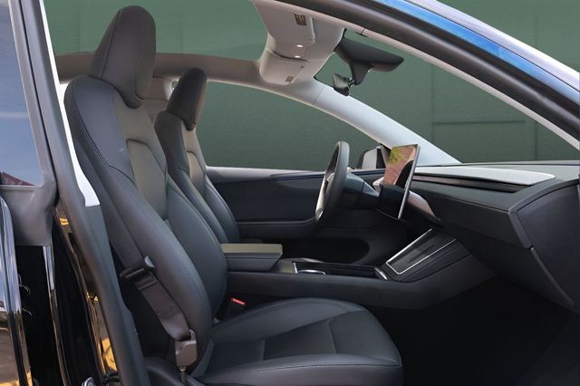 2026 Tesla Model Y Long Range RWD - 23063077 - 25