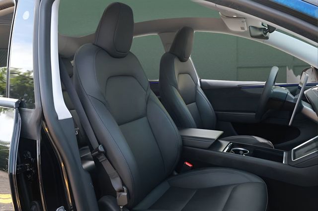 2026 Tesla Model Y Long Range RWD - 23063077 - 27