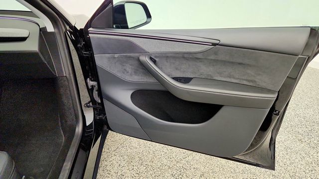 2026 Tesla Model Y Long Range RWD - 23094609 - 30