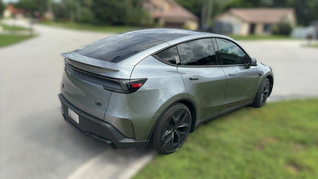 2026 Tesla Model Y Performance AWD - 23095838 - 4