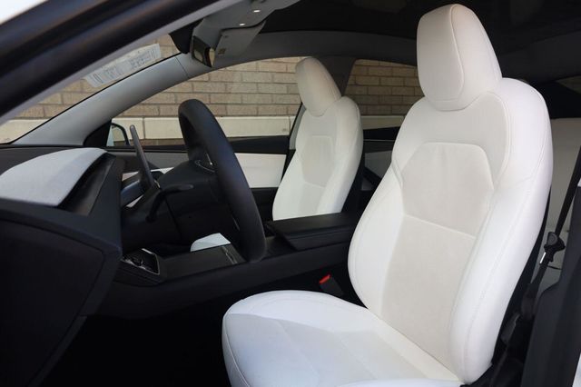 2026 Tesla Model Y Premium - 23055207 - 14