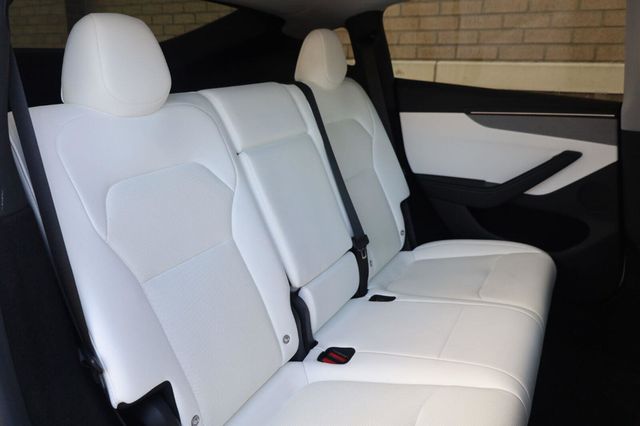 2026 Tesla Model Y Premium - 23055207 - 24