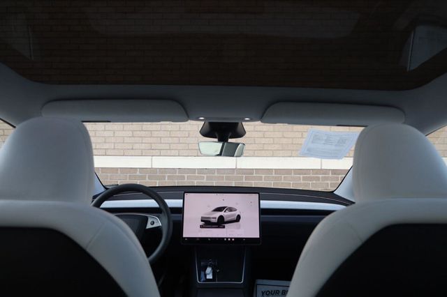 2026 Tesla Model Y Premium - 23055207 - 31