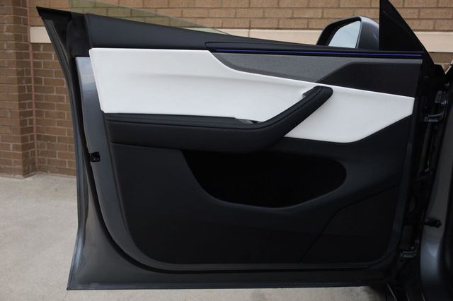 2026 Tesla Model Y Premium - 23092843 - 14