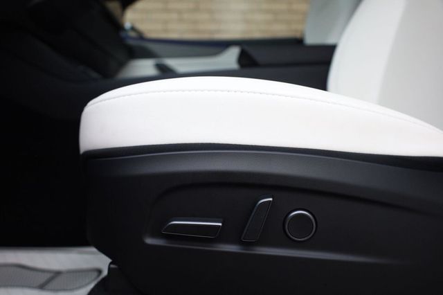2026 Tesla Model Y Premium - 23092843 - 18