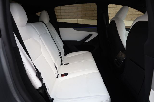 2026 Tesla Model Y Premium - 23092843 - 25
