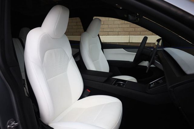 2026 Tesla Model Y Premium - 23092843 - 28