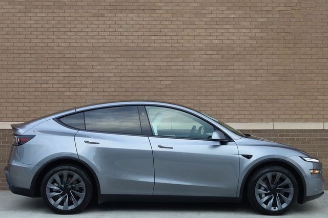 2026 Tesla Model Y Premium - 23092843 - 2