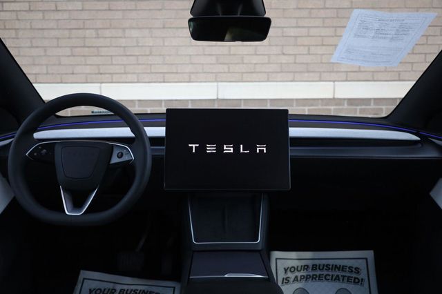 2026 Tesla Model Y Premium - 23092843 - 30