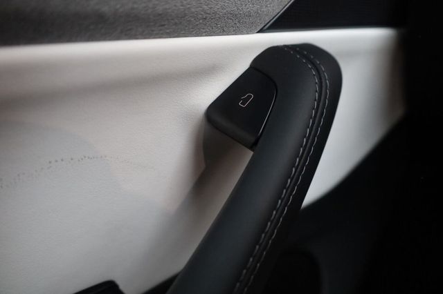 2026 Tesla Model Y Premium - 23092843 - 34