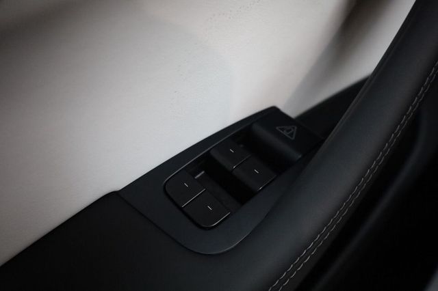 2026 Tesla Model Y Premium - 23092843 - 35