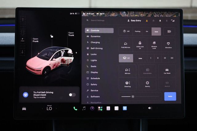 2026 Tesla Model Y Premium - 23092843 - 43