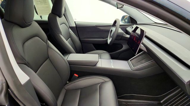 2026 Tesla Model Y Premium AWD - 23095727 - 27