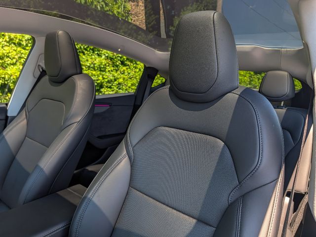 2026 Tesla Model Y Premium RWD - 23039932 - 14