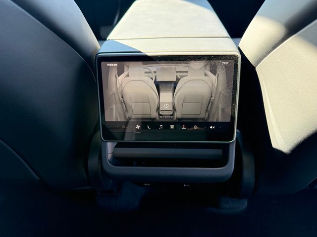 2026 Tesla Model Y Premium RWD - 22963691 - 28