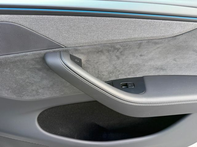 2026 Tesla Model Y **PREMIUM RWD** - 23031241 - 32