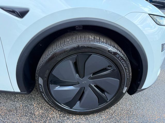 2026 Tesla Model Y **PREMIUM RWD** - 23031241 - 33