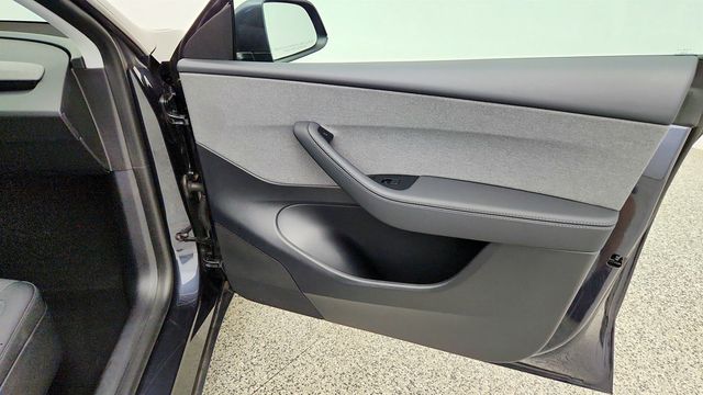2026 Tesla Model Y RWD - 23079670 - 29