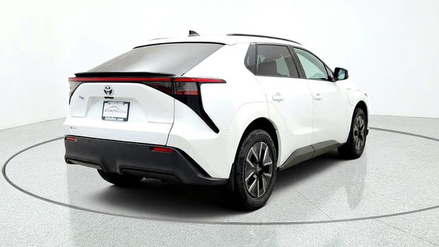 2026 Toyota bZ XLE Plus FWD - 23094475 - 4