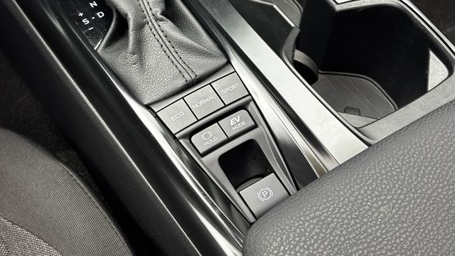 2026 Toyota Camry LE - 23028949 - 16