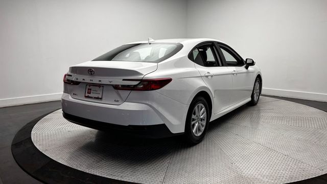 2026 Toyota Camry LE - 23028950 - 31