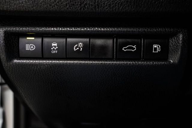 2026 Toyota Camry SE - 23032752 - 38