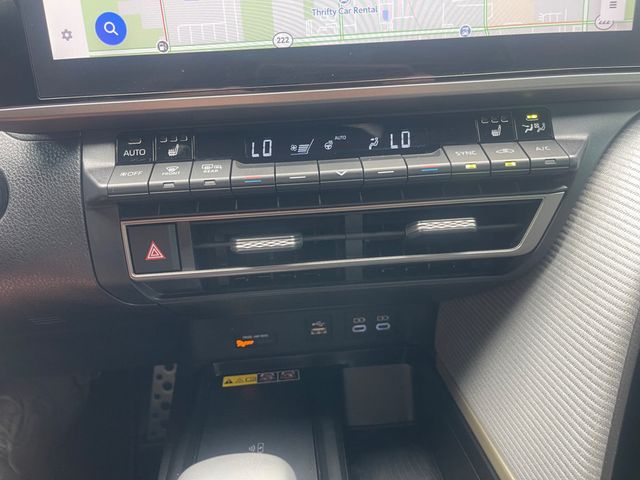 2026 TOYOTA CAMRY SE CONVENIENCE & COLD WEATHER PKG 12.3" SCREEN, MOONROOF ($3180) - 23059103 - 17