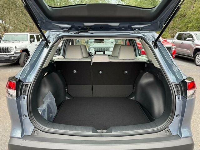 2026 Toyota Corolla Cross L 2WD - 22978540 - 7